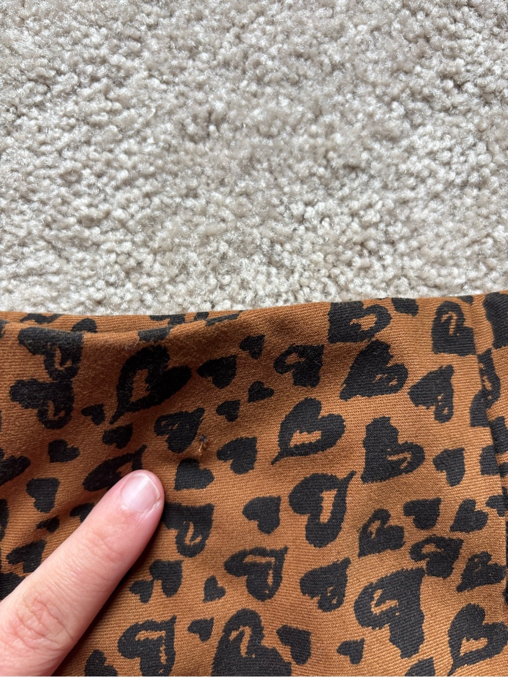 Old Navy Brown and Black Heart Leopard Patterned Skirt - Picture 7 of 9
